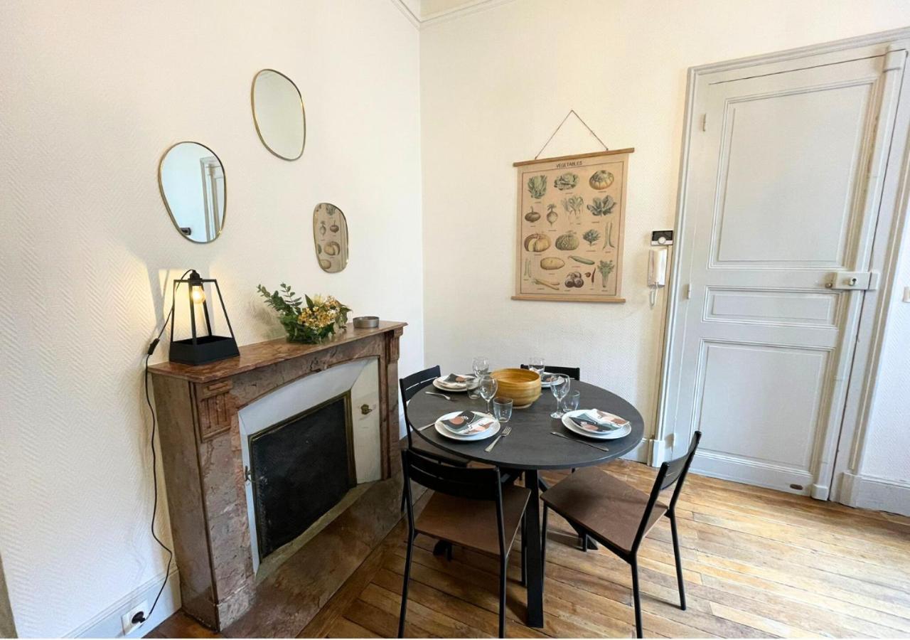 Le Thibaudeau Apartment Poitiers Bagian luar foto