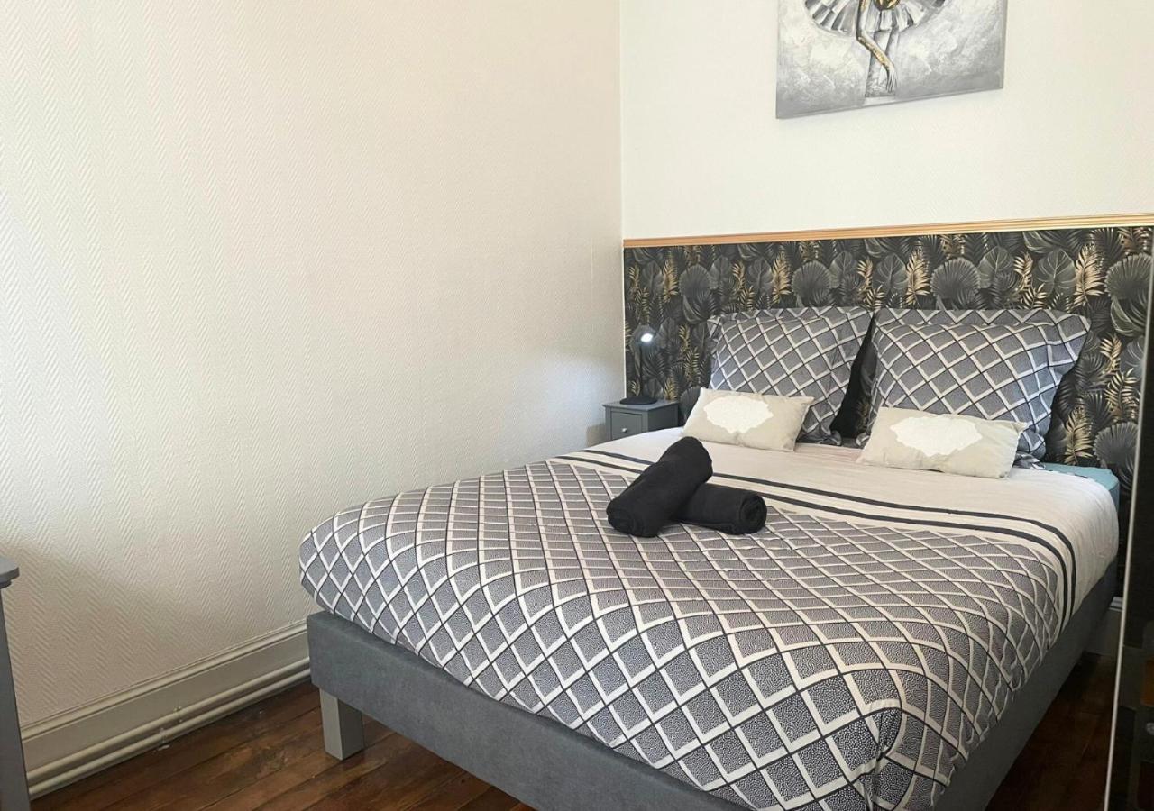 Le Thibaudeau Apartment Poitiers Bagian luar foto